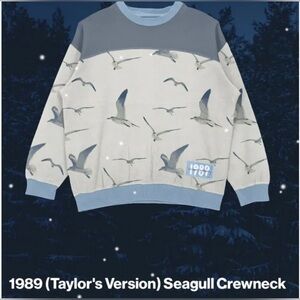 Taylor Swift 1989 (Taylor's Version) Seagull Crewneck Size Small 🩵 LIKE NEW!